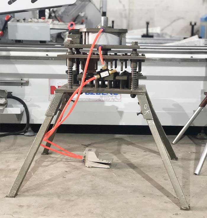 Cấu tạo máy đột dập chi tiết Cấu tạo máy đột dập chi tiết