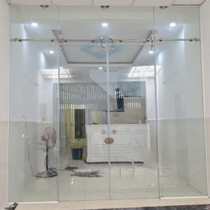Cửa lùa kính cường lực ray phi 25 2 cánh 1