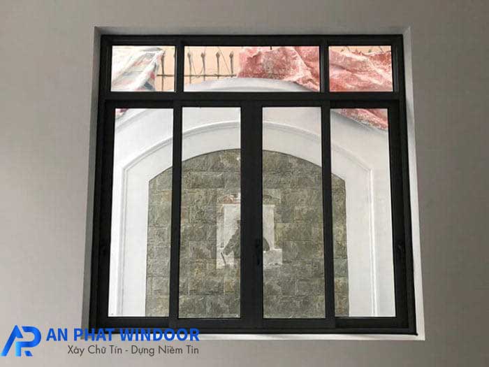 Cửa sổ mở trượt 4 cánh nhôm Xingfa