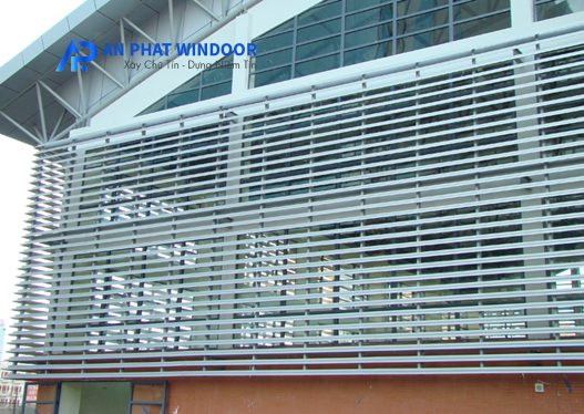 Lam chắn nắng 132S giá tốt tại Nhôm Kính Hà Nội