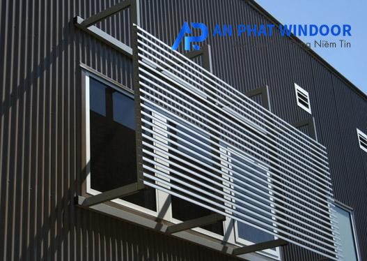 Lam chắn nắng 132S giá tốt