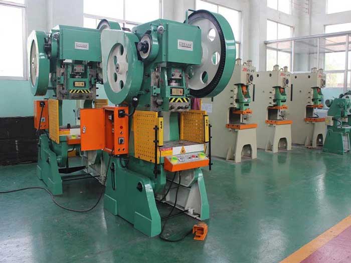 Máy đột dập Máy đột dập