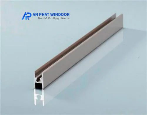 Nẹp Nhôm Vách Kính Cho Văn Phòng Hiện Đại