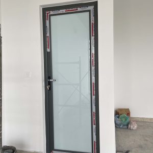 Cửa đi mở quay 1 cánh 5