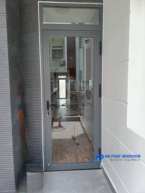 Mẫu cửa đi mở quay 1 cánh fix trên