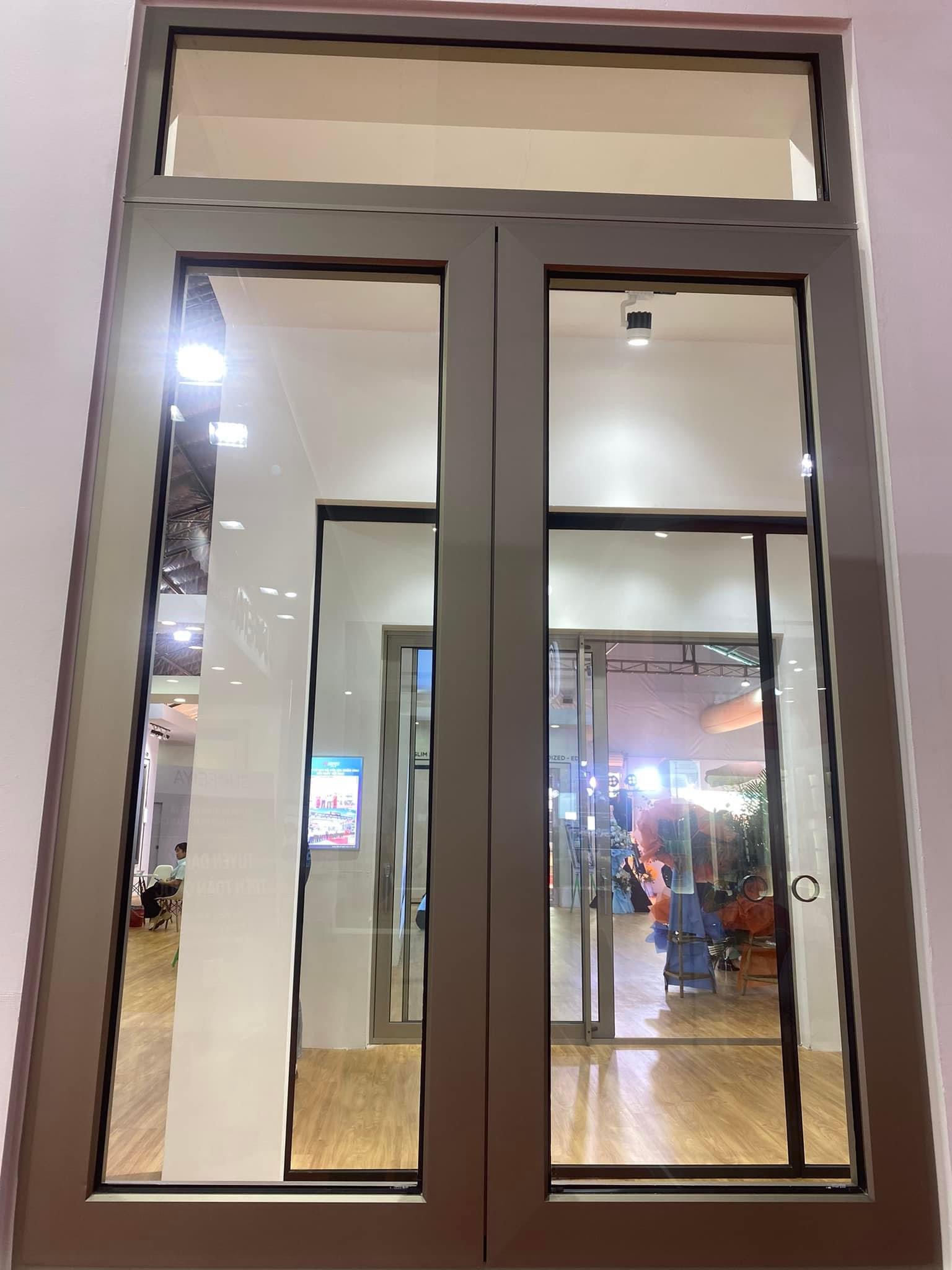Cửa đi mở quay 2 cánh 3