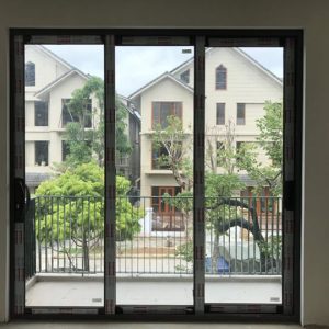 Cửa đi mở trượt 1, 2, 3, 4 cánh hệ 93 3