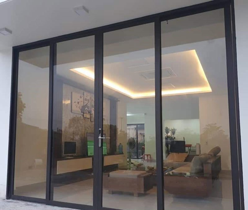 Cửa đi mở trượt 1, 2, 3, 4 cánh hệ 93 4