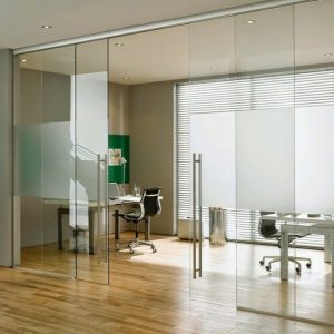 Cửa kính cường lực lùa ray U nhôm 2 cánh 3