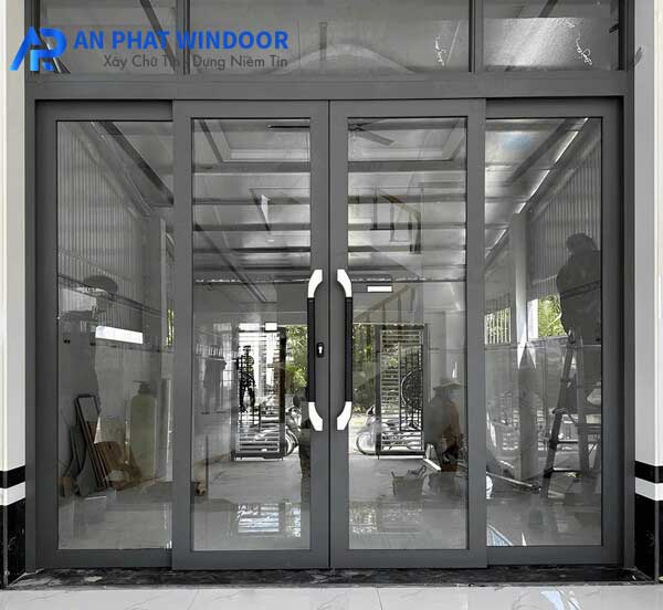 Cửa nhôm trượt quay 4 cánh nhôm Xingfa