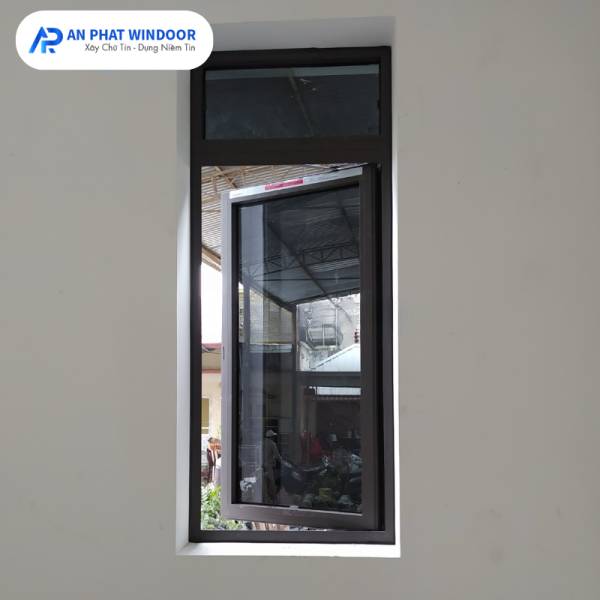 Cửa sổ mở quay 1 cánh nhôm Xingfa Việt Nam