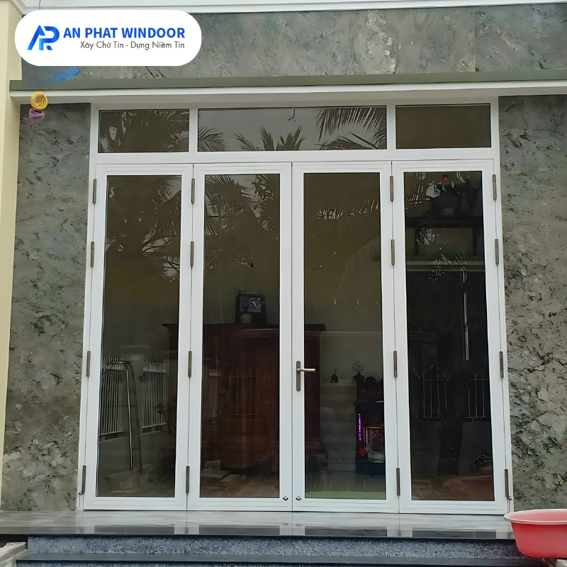 Cửa đi mở quay 4 cánh nhôm Xingfa