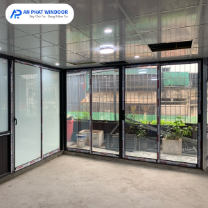 Cửa đi mở trượt 4 cánh nhôm Xingfa Việt Nam