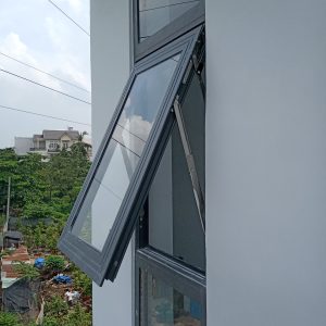 Cửa sổ mở hất 1cánh hệ 55 4