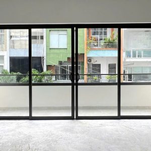 Cửa trượt lùa 4 cánh nhôm Maxpro R55 1